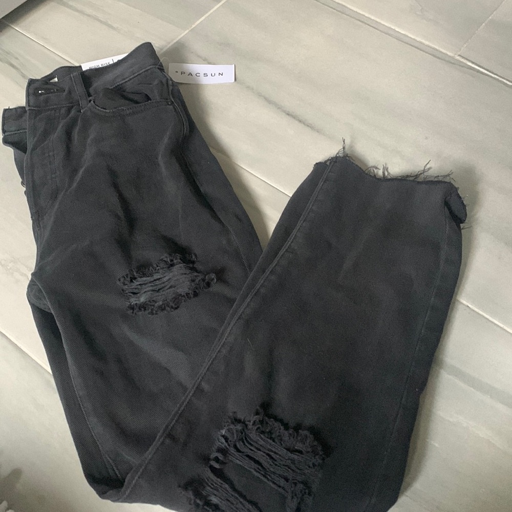 PAC sun ripped black jean